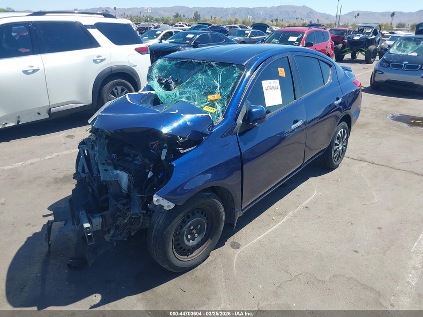 2014 Nissan Versa 1.6 Sv