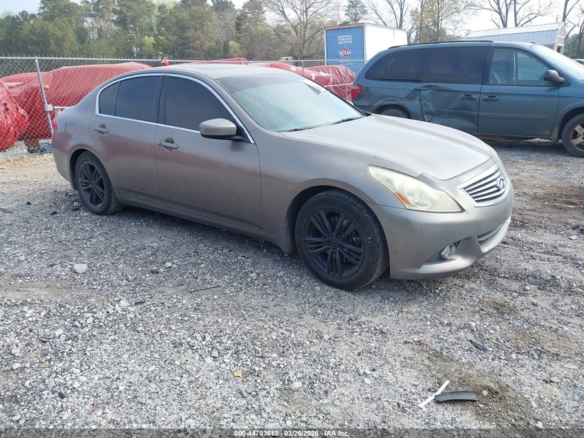 2010 INFINITI G37 JOURNEY