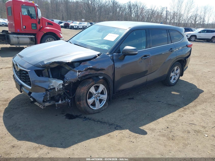 2020 Toyota Highlander Le