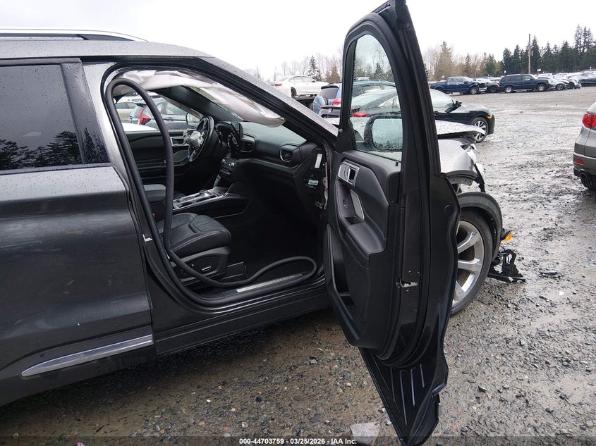 2020 Ford Explorer Platinum