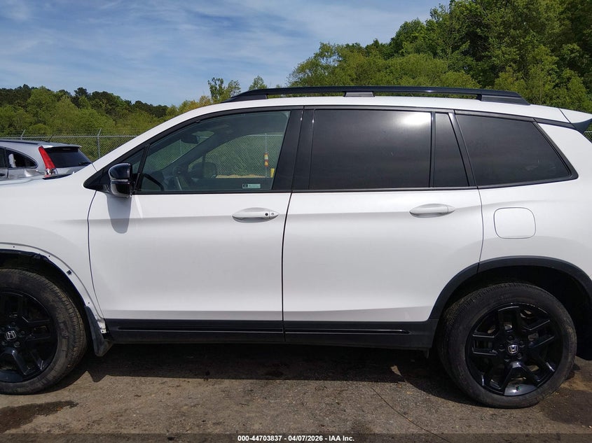 2024 Honda Passport Awd Black VIN: 5FNYF8H89RB005352 Lot: 44703837