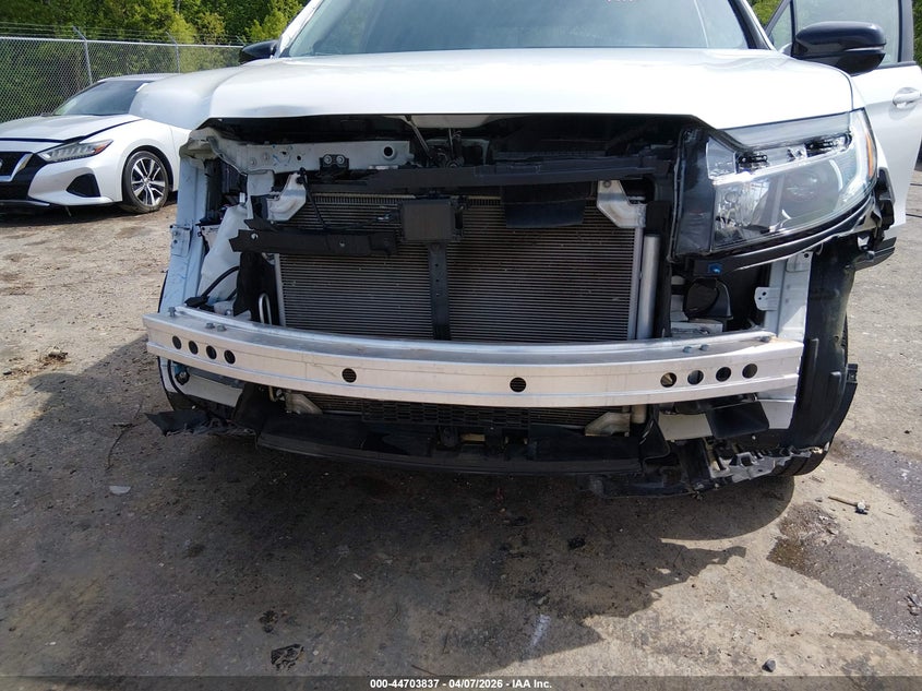 2024 Honda Passport Awd Black VIN: 5FNYF8H89RB005352 Lot: 44703837