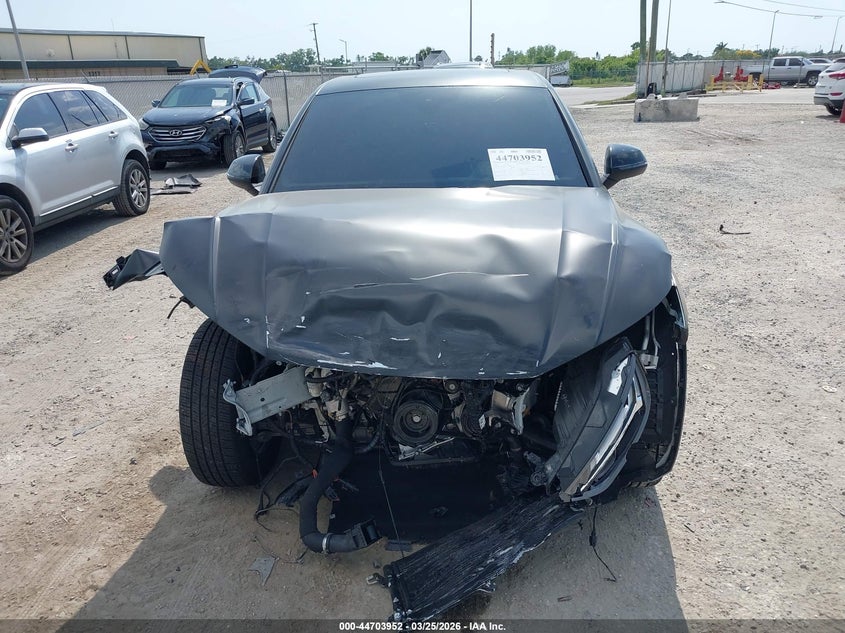 2025 Audi Q5 Sportback Premium Plus 45 Tfsi S Line Quattro S Tronic VIN: WA15AAFY8S2014624 Lot: 44703952