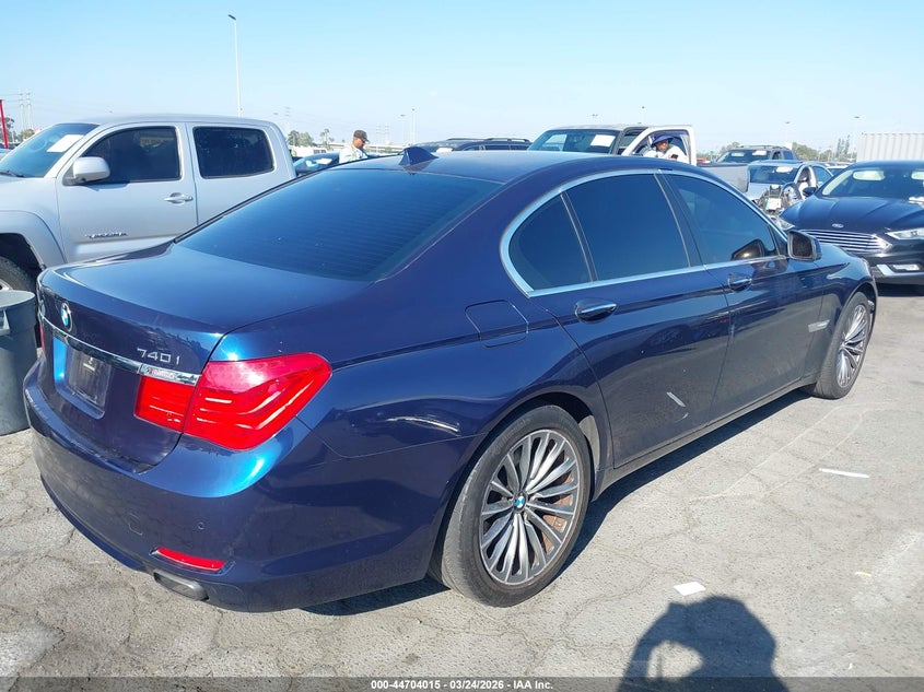 2011 BMW 740I