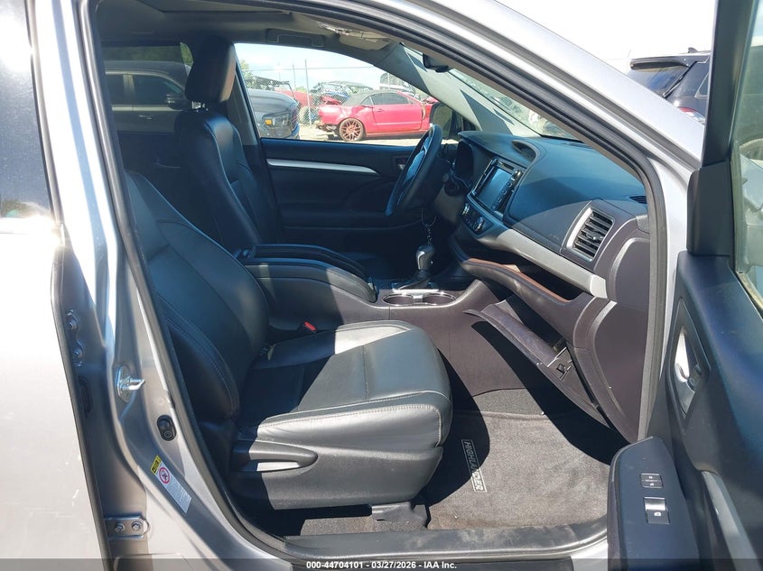 2016 Toyota Highlander Xle V6