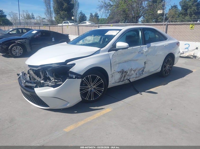 2016 Toyota Camry Se