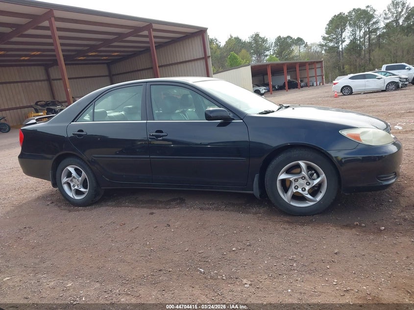 2003 Toyota Camry Le VIN: 4T1BE32K03U148023 Lot: 44704415