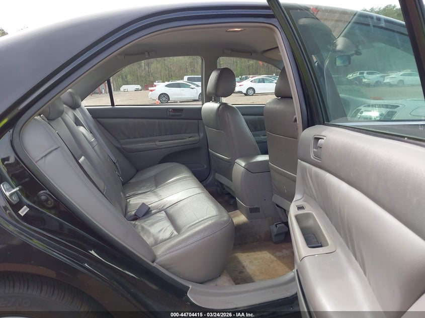 2003 Toyota Camry Le VIN: 4T1BE32K03U148023 Lot: 44704415