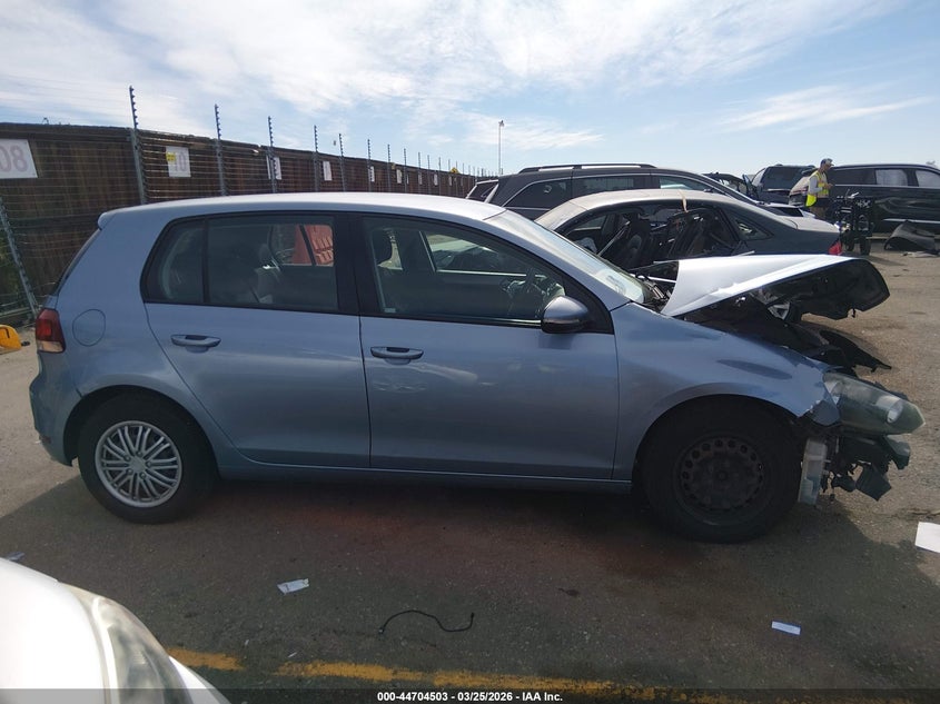 2011 Volkswagen Golf 2.5L 4-Door VIN: WVWDA7AJ7BW250947 Lot: 44704503