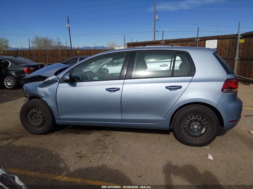 2011 Volkswagen Golf 2.5L 4-Door VIN: WVWDA7AJ7BW250947 Lot: 44704503
