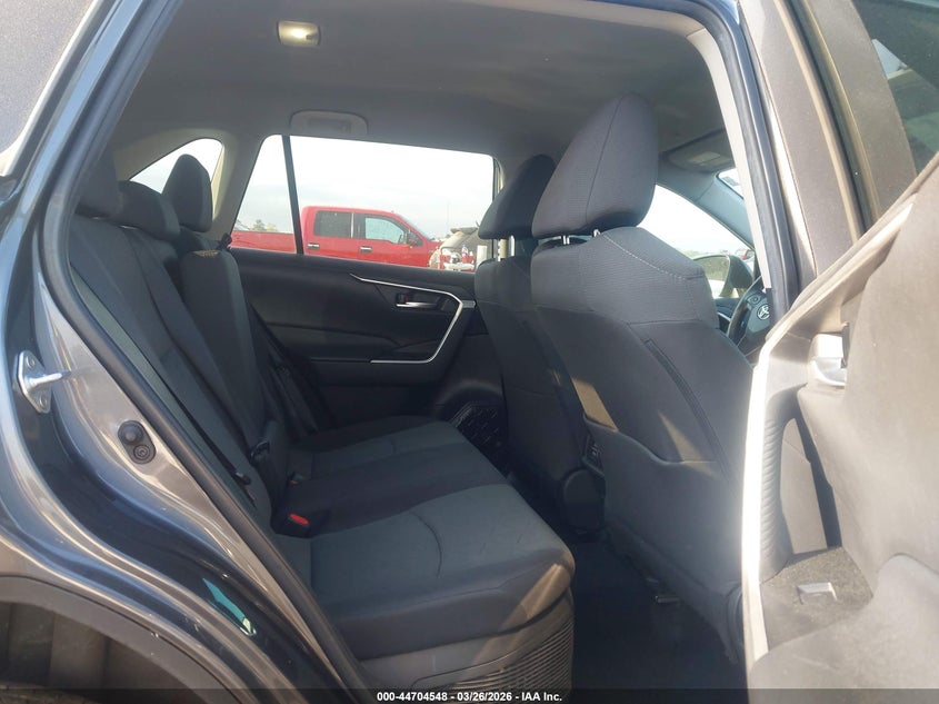 VIN 4T3RWRFV7PU096826 2023 TOYOTA RAV4 HYBRID XLE