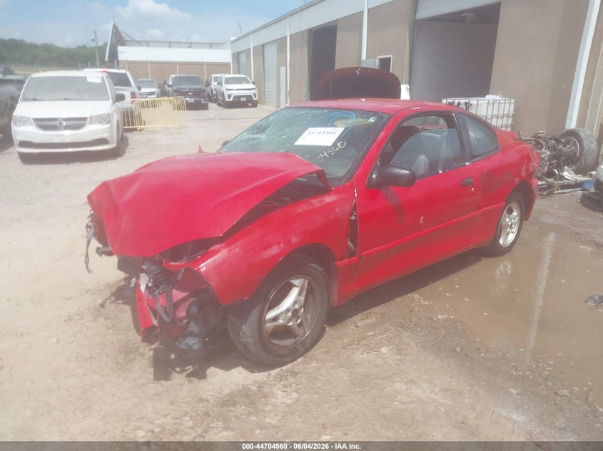 2004 PONTIAC SUNFIRE auction photo 2
