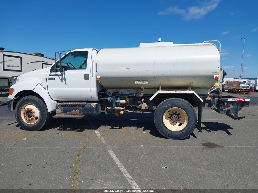 2009 Ford F-750 Xl/Xlt VIN: 3FRXF75B69V135247 Lot: 44704571