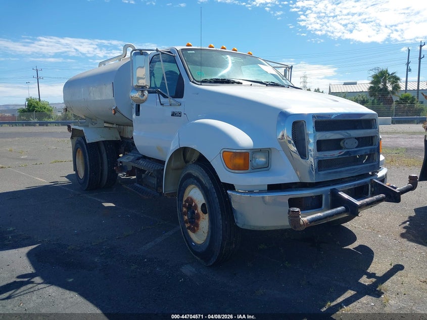 3FRXF75B69V135247 FORD F-750 Photo 1