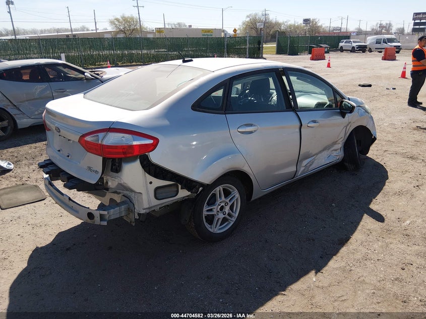 2018 FORD FIESTA auction photo 4