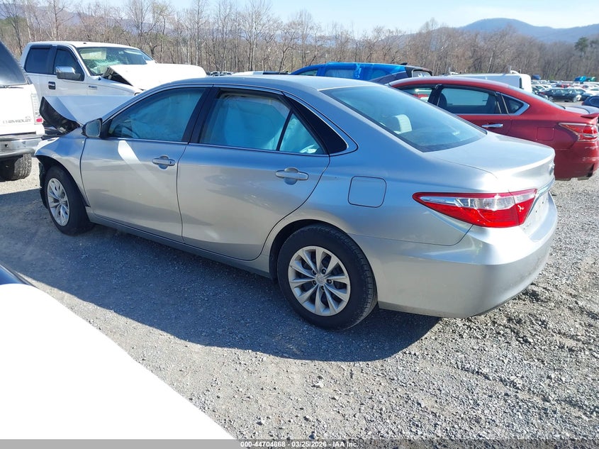 2016 Toyota Camry Le