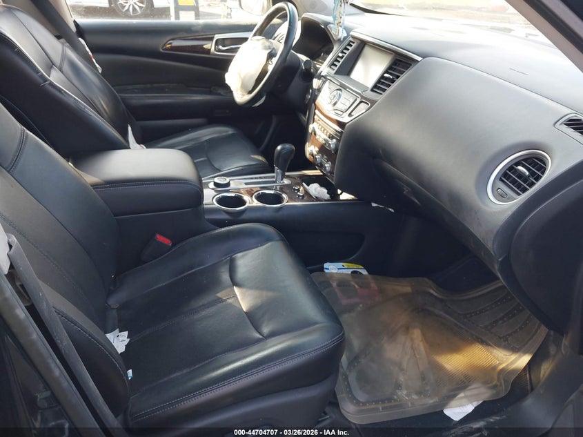 2013 Nissan Pathfinder Platinum