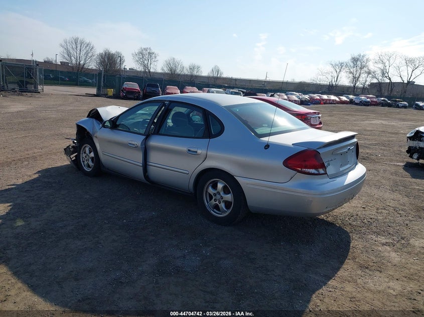2005 Ford Taurus Se