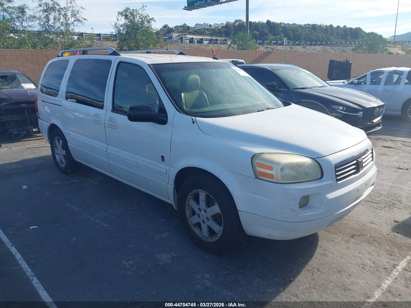 2005 Saturn Relay Fwd