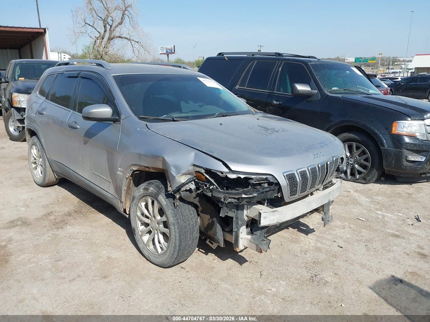 2019 JEEP CHEROKEE LATITUDE FWD