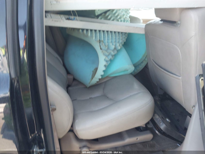 2004 Chevrolet Suburban 1500 Z71 VIN: 3GNFK16T54G303876 Lot: 44704864