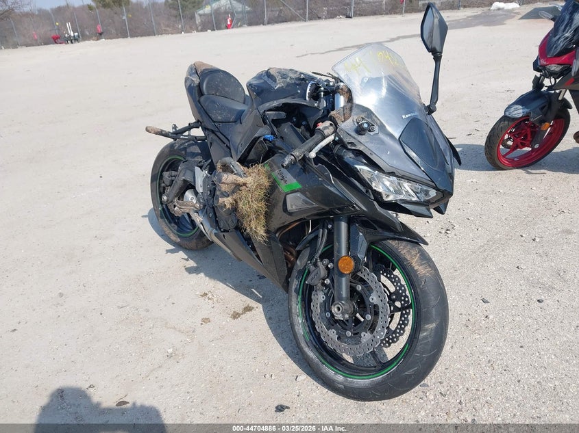 2025 Kawasaki Ex650 R