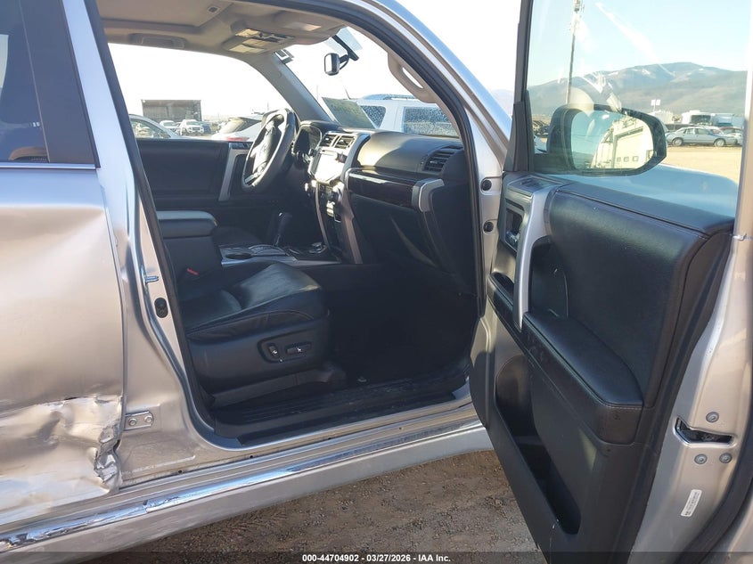2016 TOYOTA 4RUNNER auction photo 5