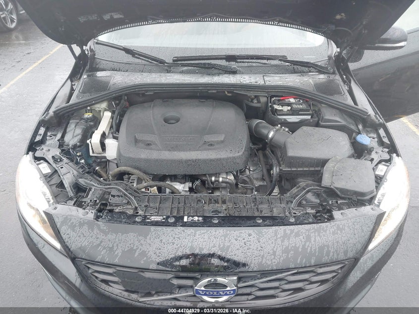 2018 Volvo V60 Cross Country T5 VIN: YV440MWK7J2054092 Lot: 44704929