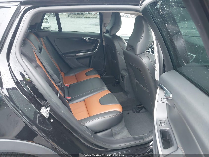 2018 Volvo V60 Cross Country T5 VIN: YV440MWK7J2054092 Lot: 44704929