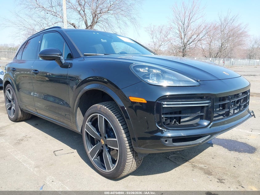 2023 Porsche Cayenne E-Hybrid Turbo S