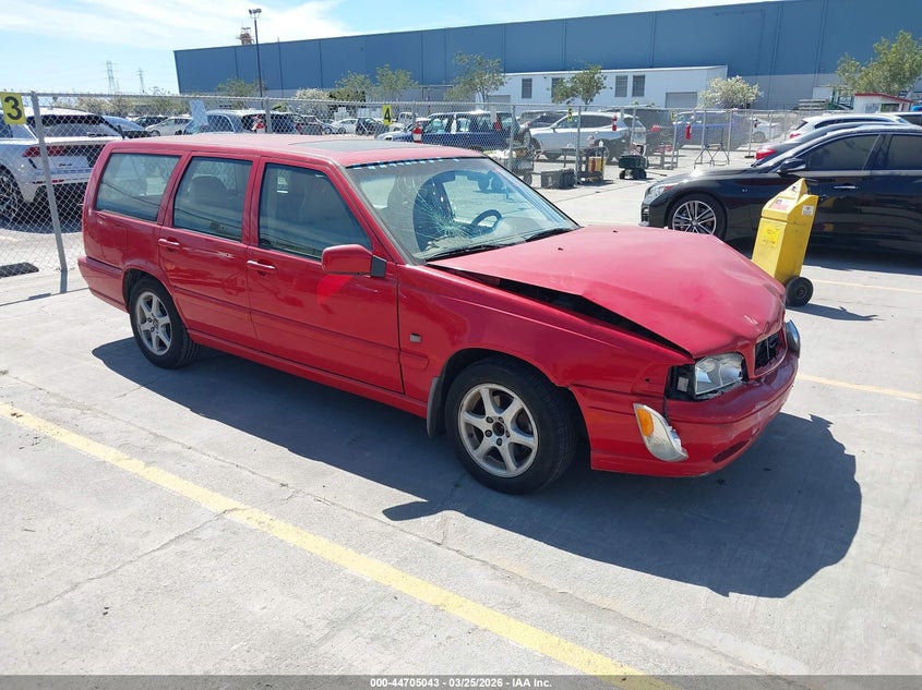 YV1LW61J1Y2657762 2000 Volvo V70 Se auction photo 1