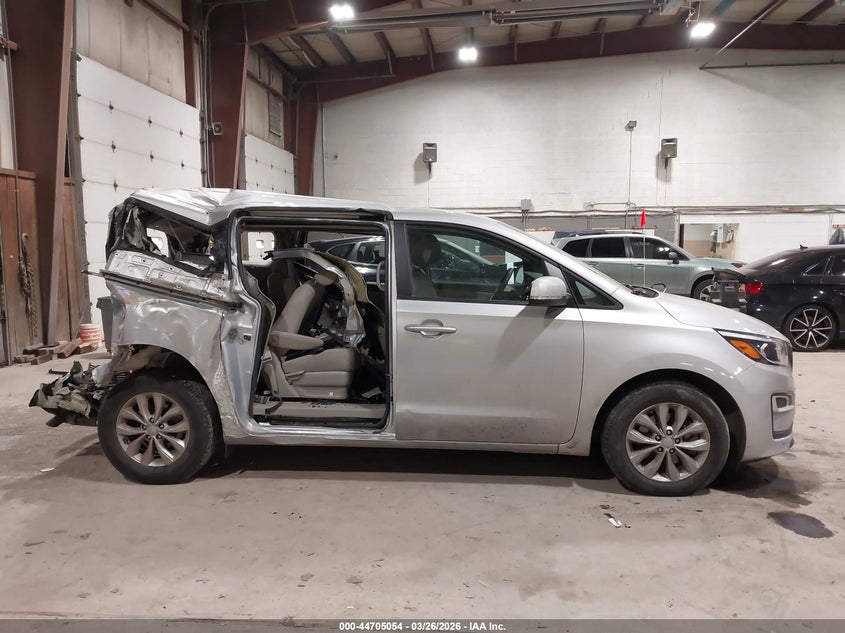 VIN KNDMB5C16L6597573 2020 KIA SEDONA LX