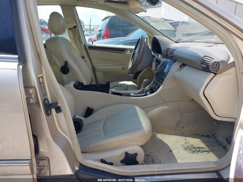 2005 Mercedes-Benz C 240 Luxury