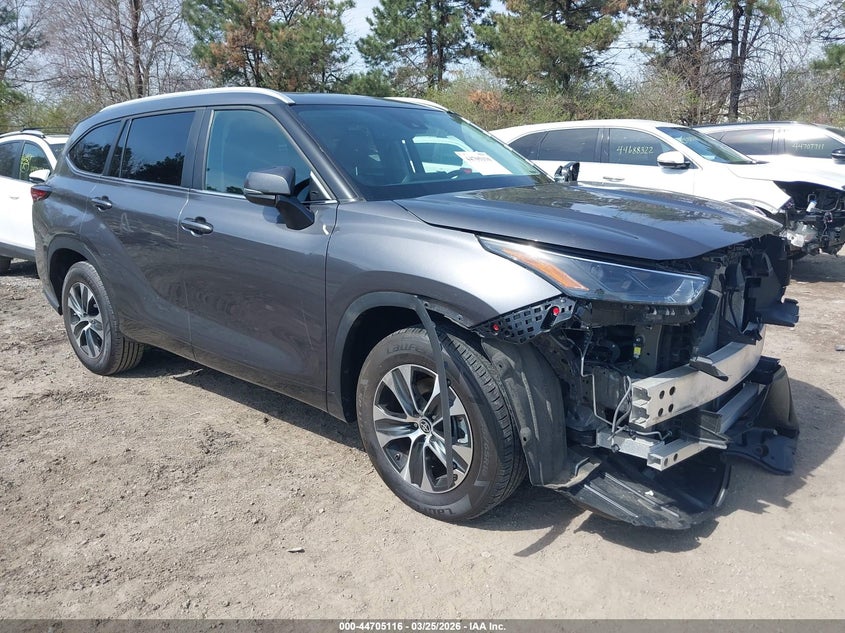 2024 Toyota Highlander Xle