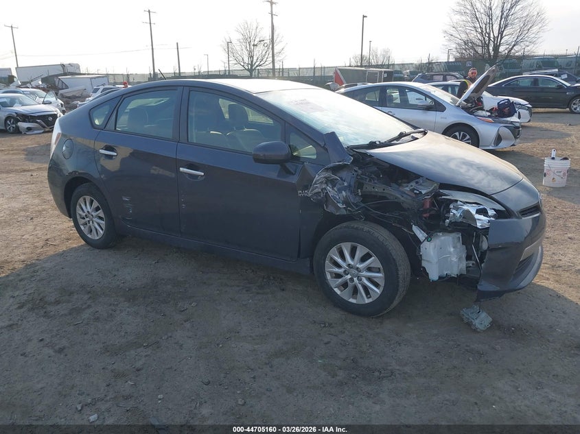 JTDKN3DP5D3037567 TOYOTA PRIUS PLUG-IN Photo 1