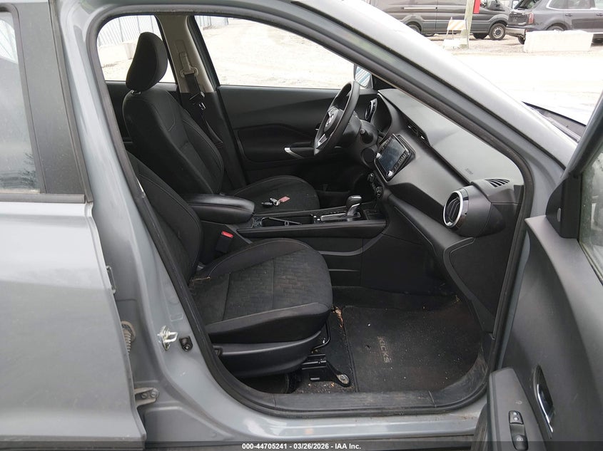 2021 Nissan Kicks Sv Xtronic Cvt