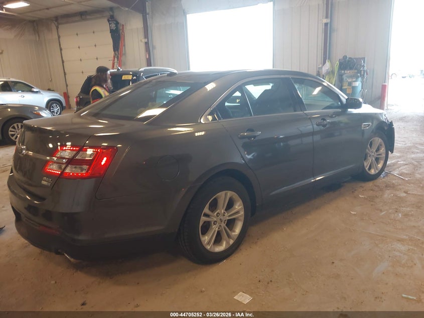 2017 Ford Taurus Sel