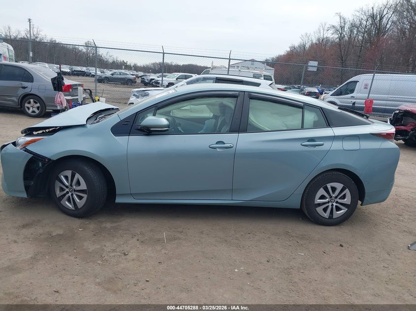 TOYOTA PRIUS - zdjęcie 14