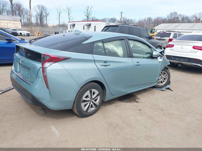 TOYOTA PRIUS - zdjęcie 4