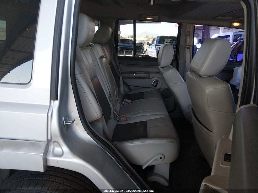 2008 Jeep Commander Limited VIN: 1J8HH58N68C191774 Lot: 44705332