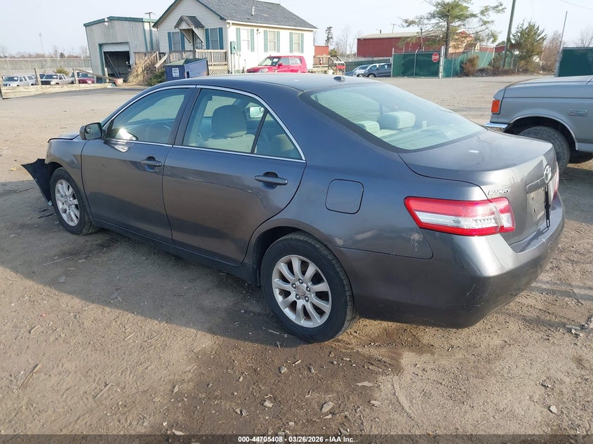 2011 Toyota Camry Le