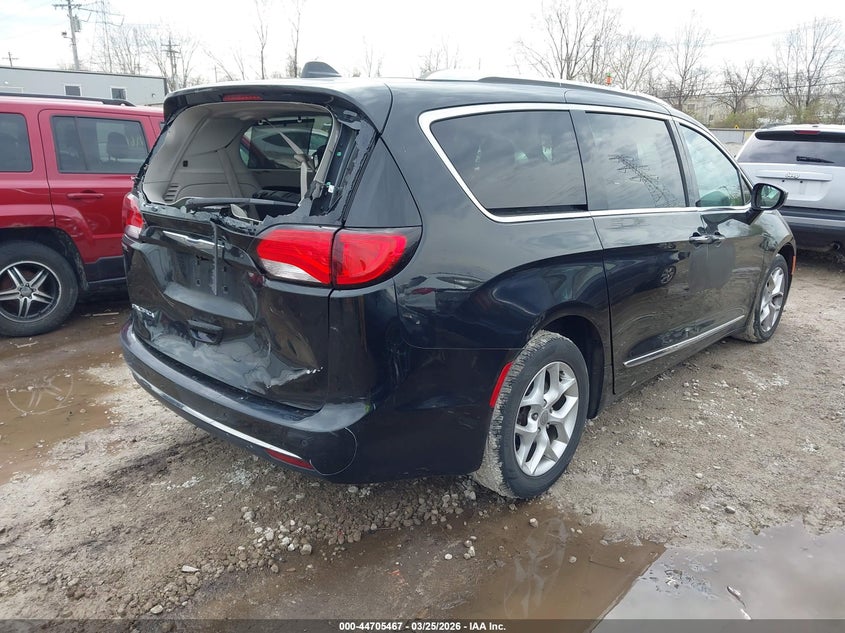 2017 Chrysler Pacifica 3.6 Touring-L Plus black Lot 111044705467 Vin 2C4RC1EG4HR677080