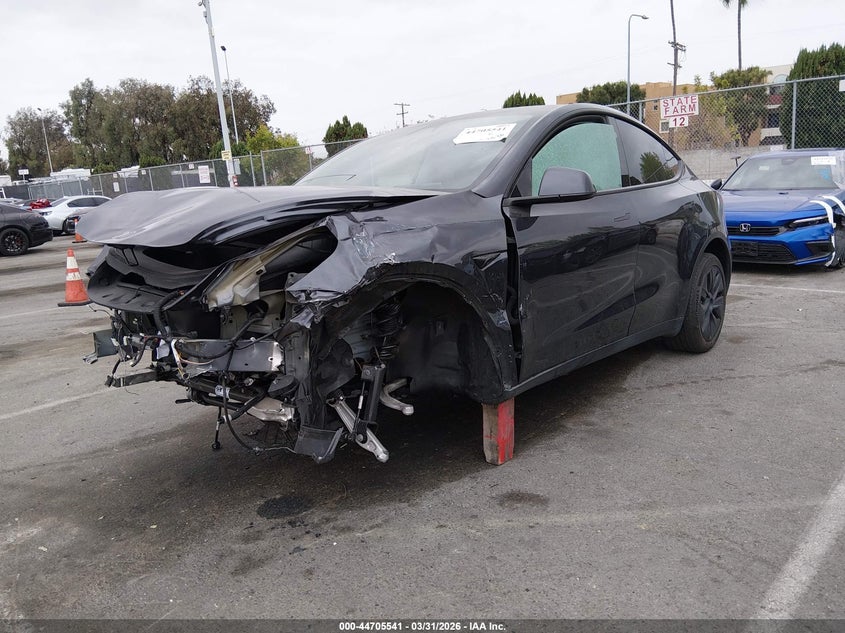 2024 Tesla Model Y Long Range Single Motor Rear-Wheel Drive/Rwd