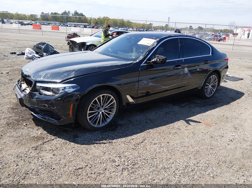 2019 BMW 530I