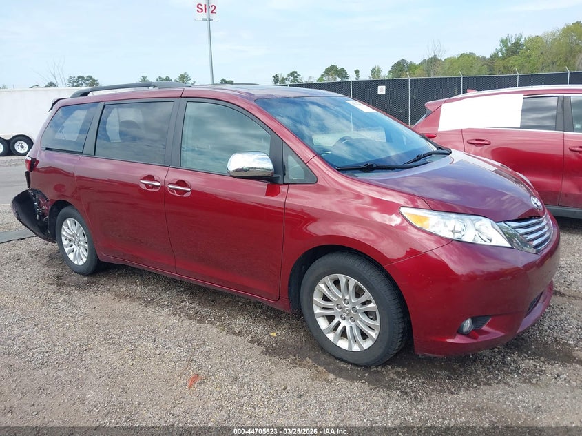 2015 Toyota Sienna Xle 8 Passenger