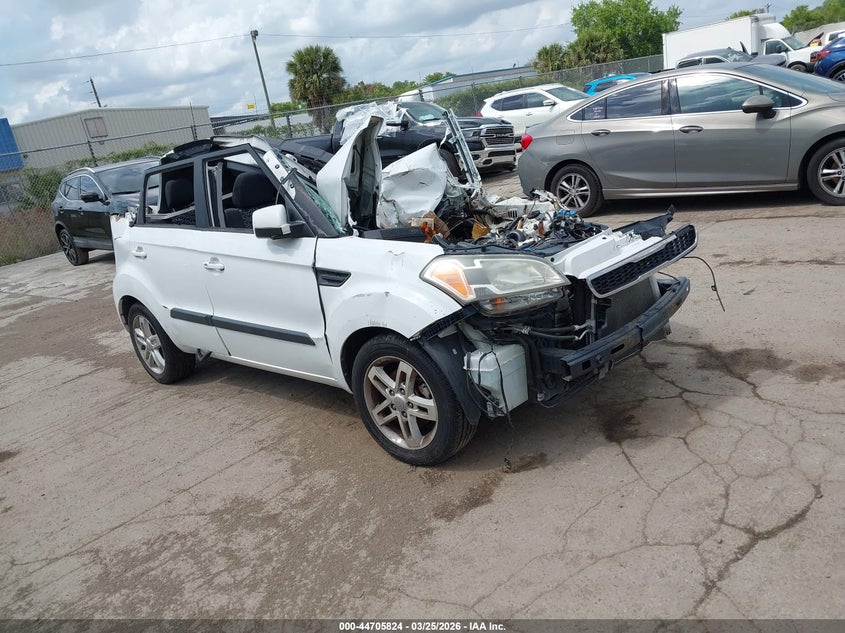 2011 Kia Soul +