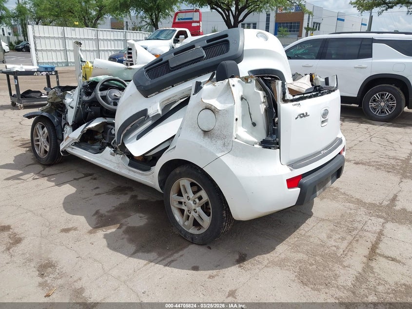 2011 Kia Soul +