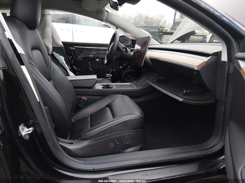 2022 Tesla Model 3 Rear-Wheel Drive