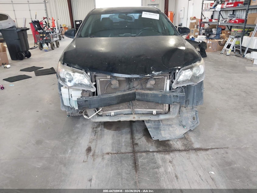 2013 TOYOTA CAMRY auction photo 6