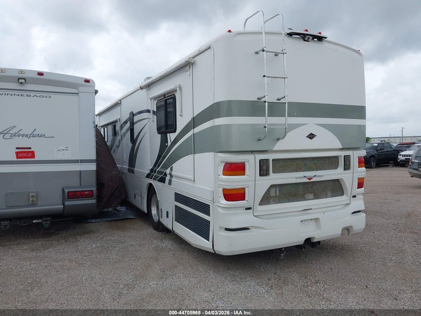 2001 SPARTAN MOTORS MOTORHOME auction photo 3